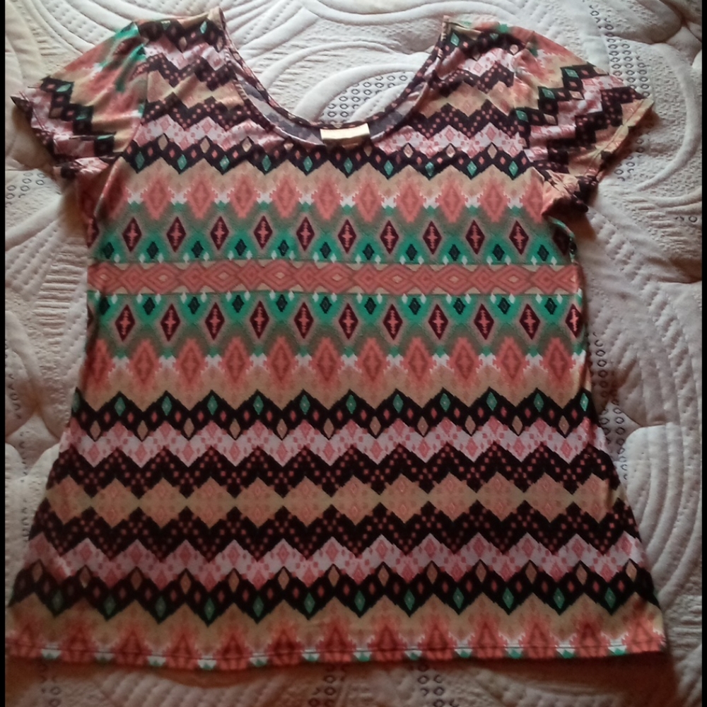 🔶Aztec print top🔶